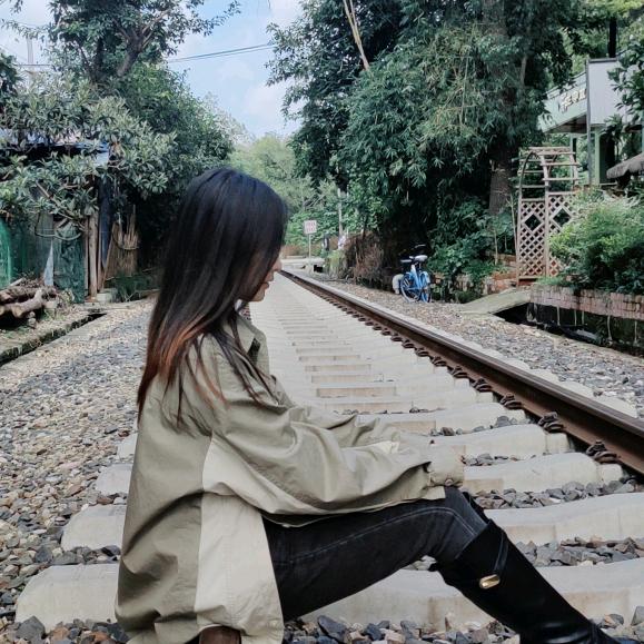 神光-财经小师妹