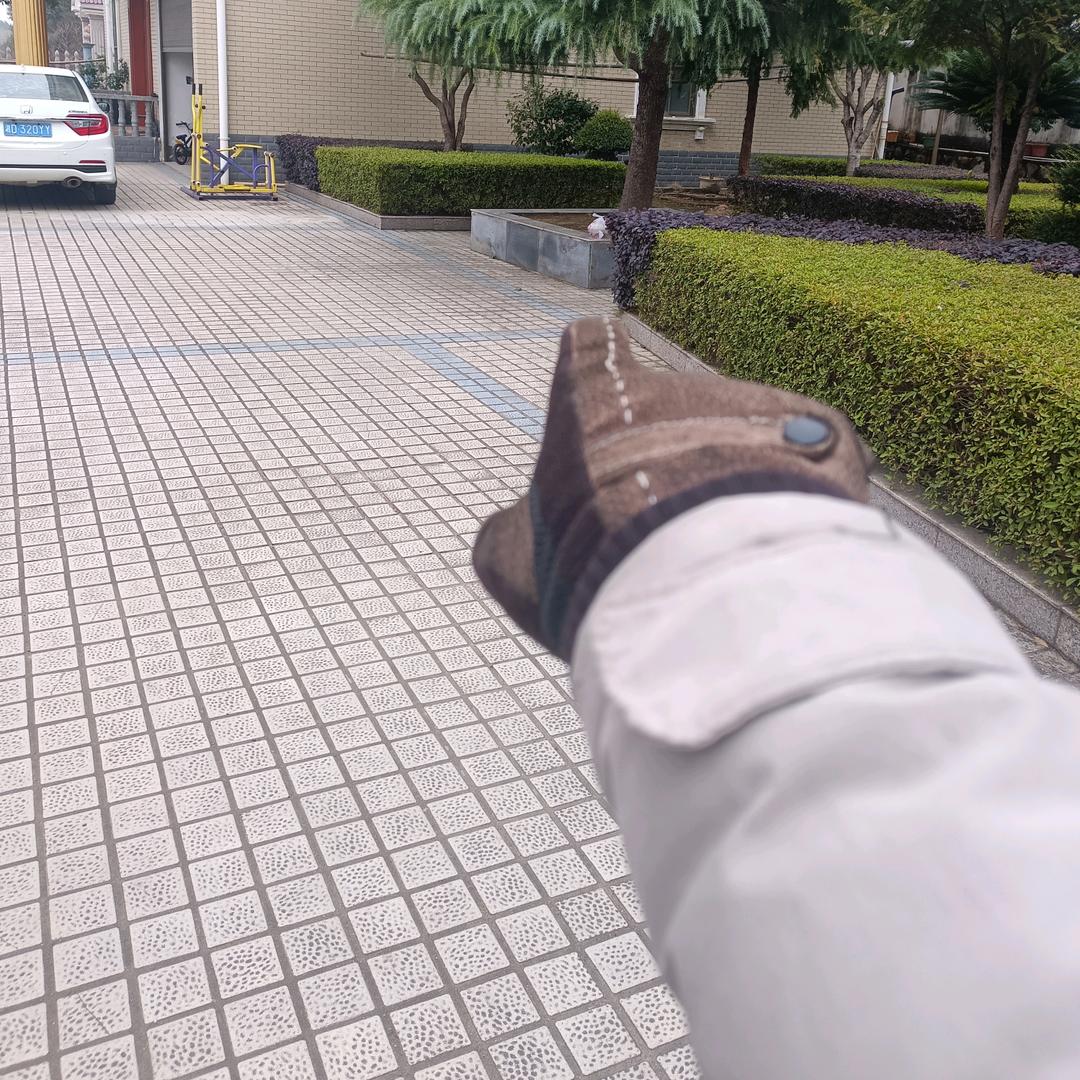 小嘴微微上扬