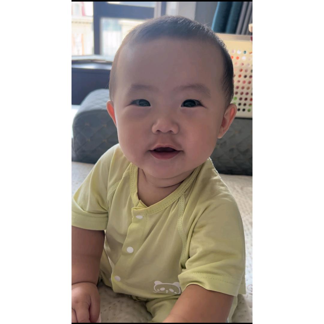 二妮小布丁