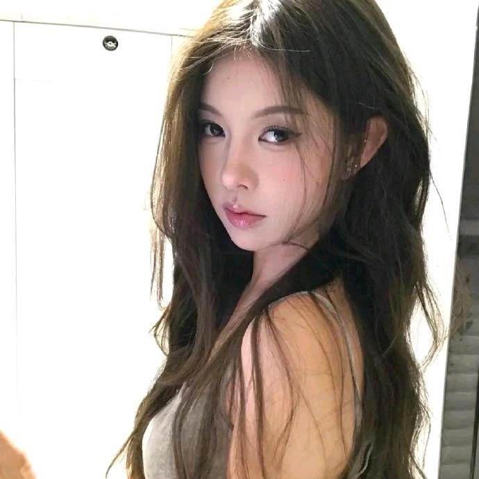 冷鸢