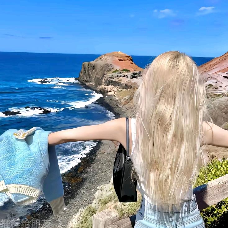 小兔子（摆摊中）