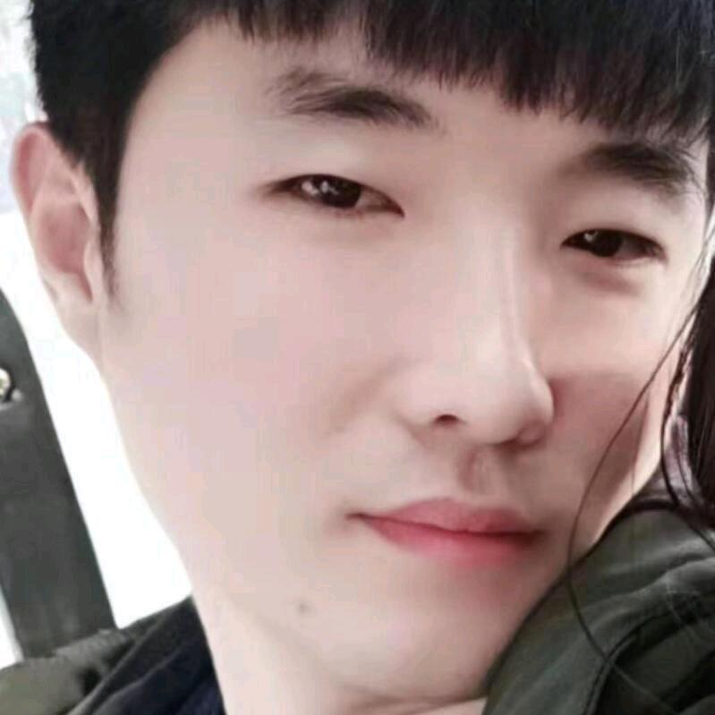 华七子