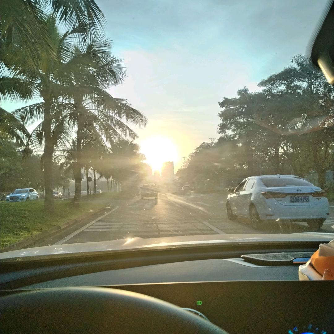 小微(•ิ_•ิ)?