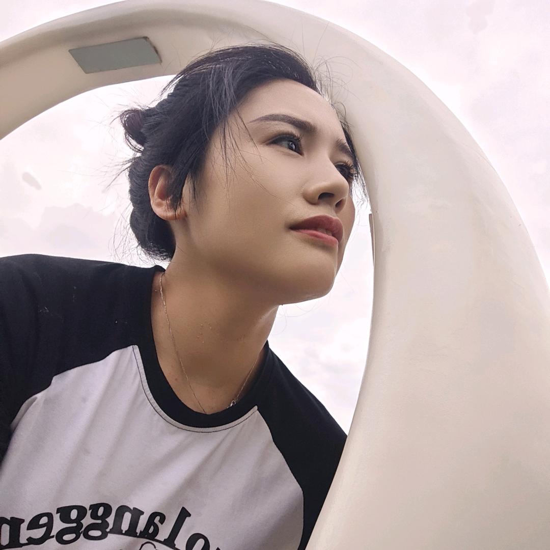 「倩」