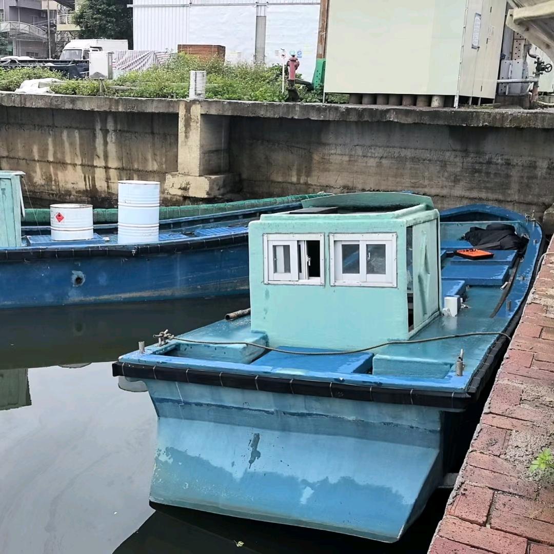 高价回收各种渔船与报废铁船