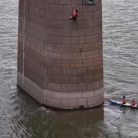 佛罗里达·桥墩<doberman>