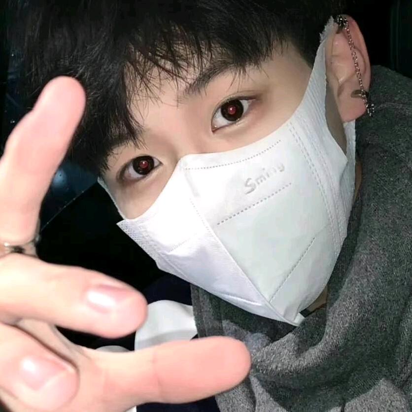 孤影メ