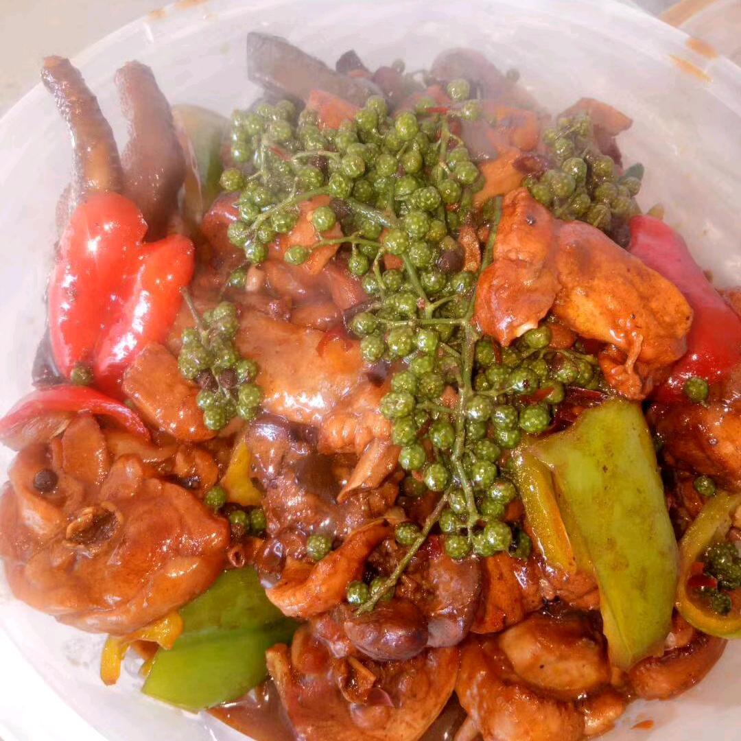 一品鲜烤活鱼花椒鸡