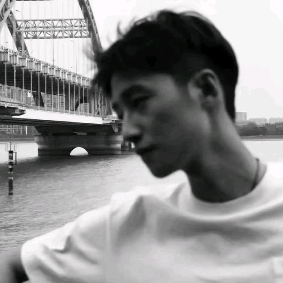 🌨️落在麦田里