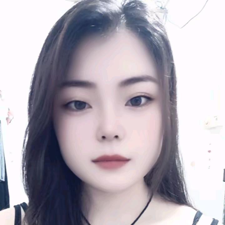 小艳跟着 ( 仙 儿  )在努力