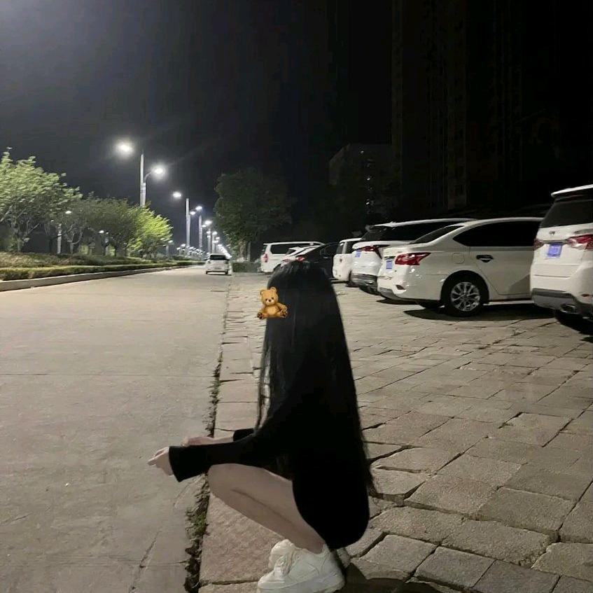 安安。