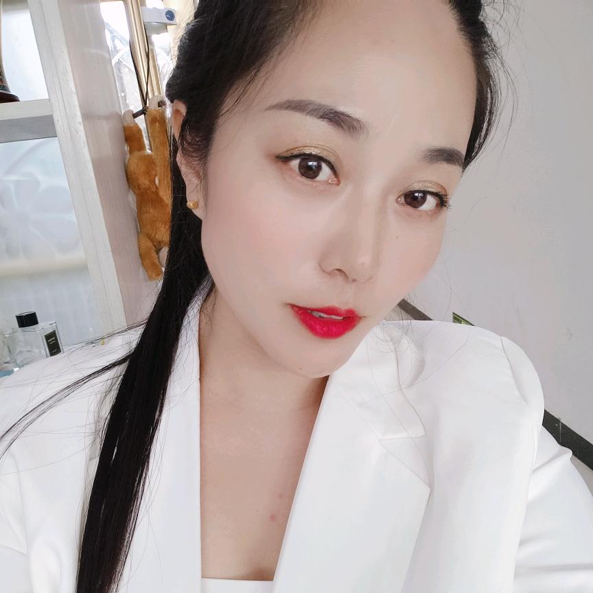 泛区果果(99做媚)