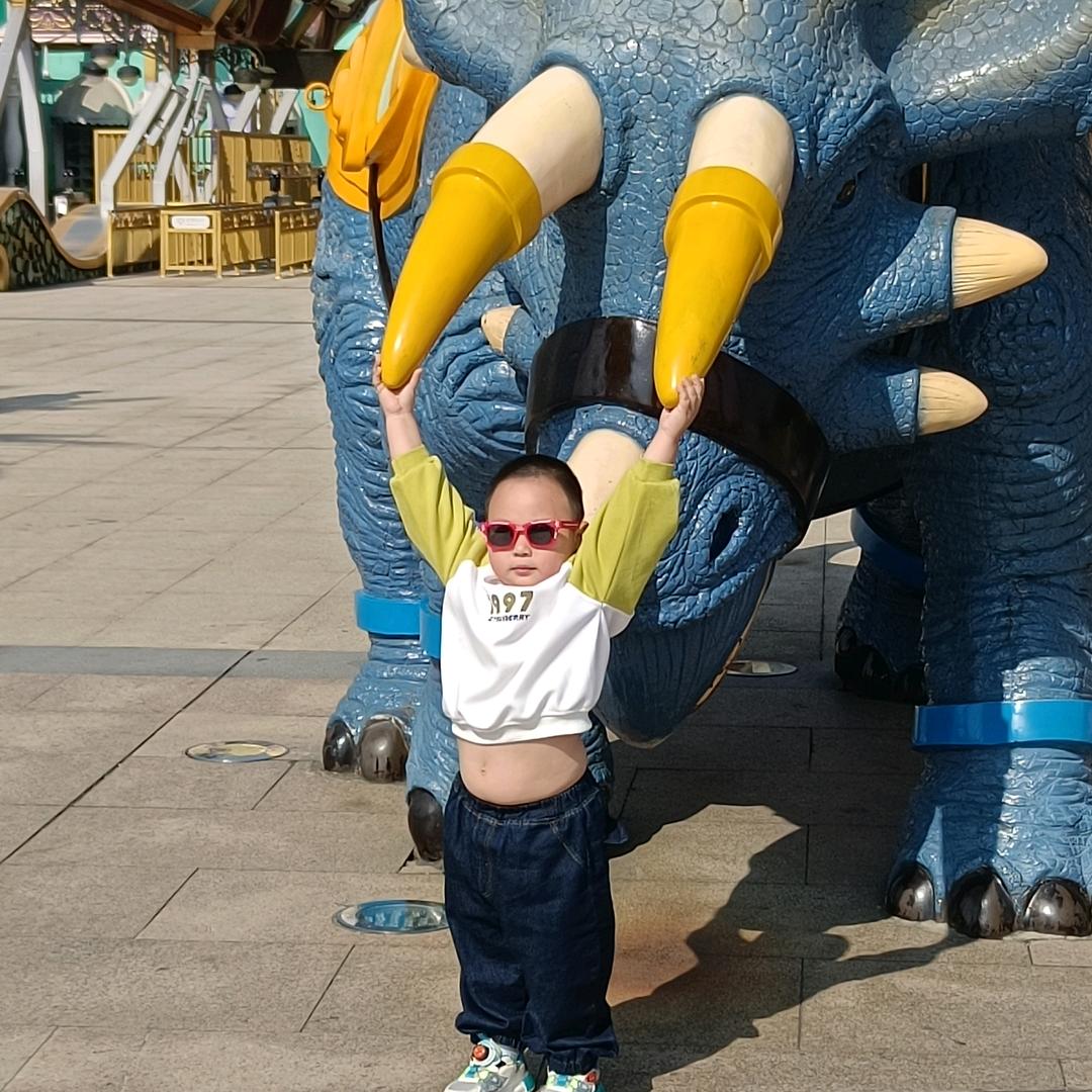 笑里有清风。
