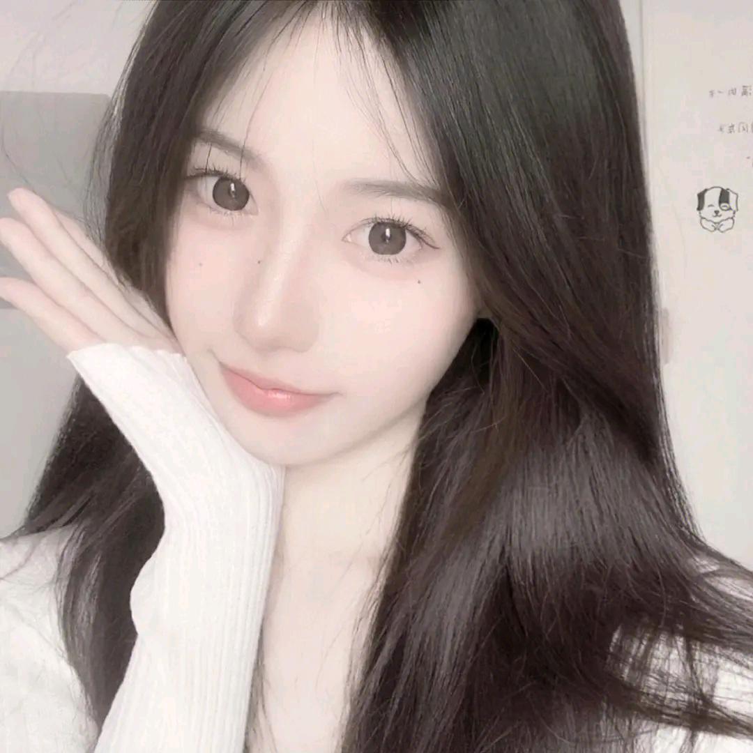 何姐^