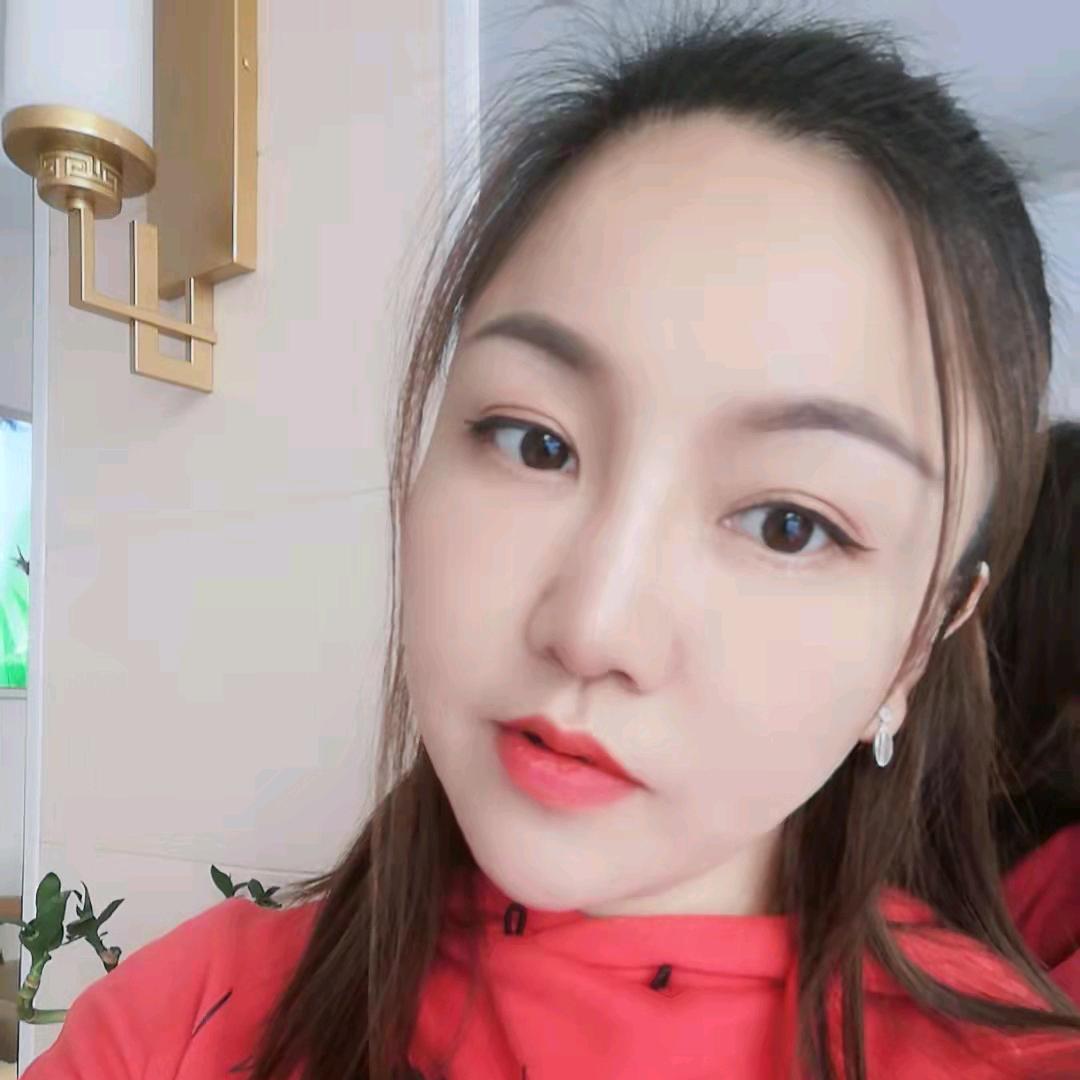 慈利美业兔小兔（美容十服装）