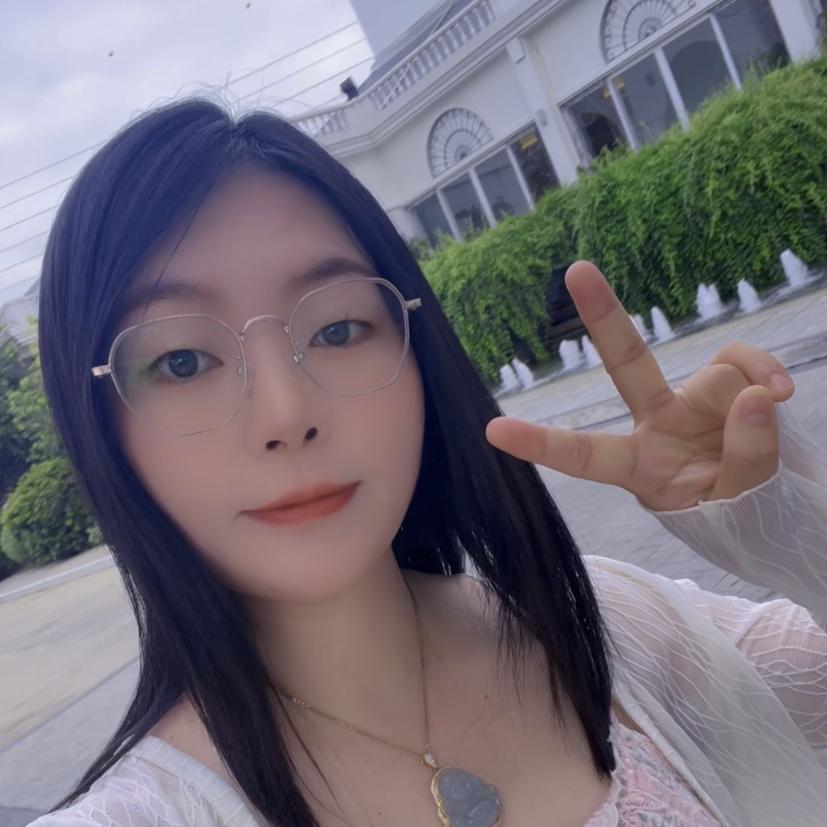 麦芙萋佣品老板娘