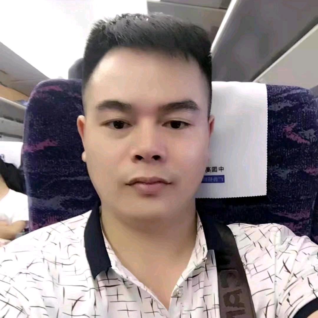 龙哥爱钓鱼