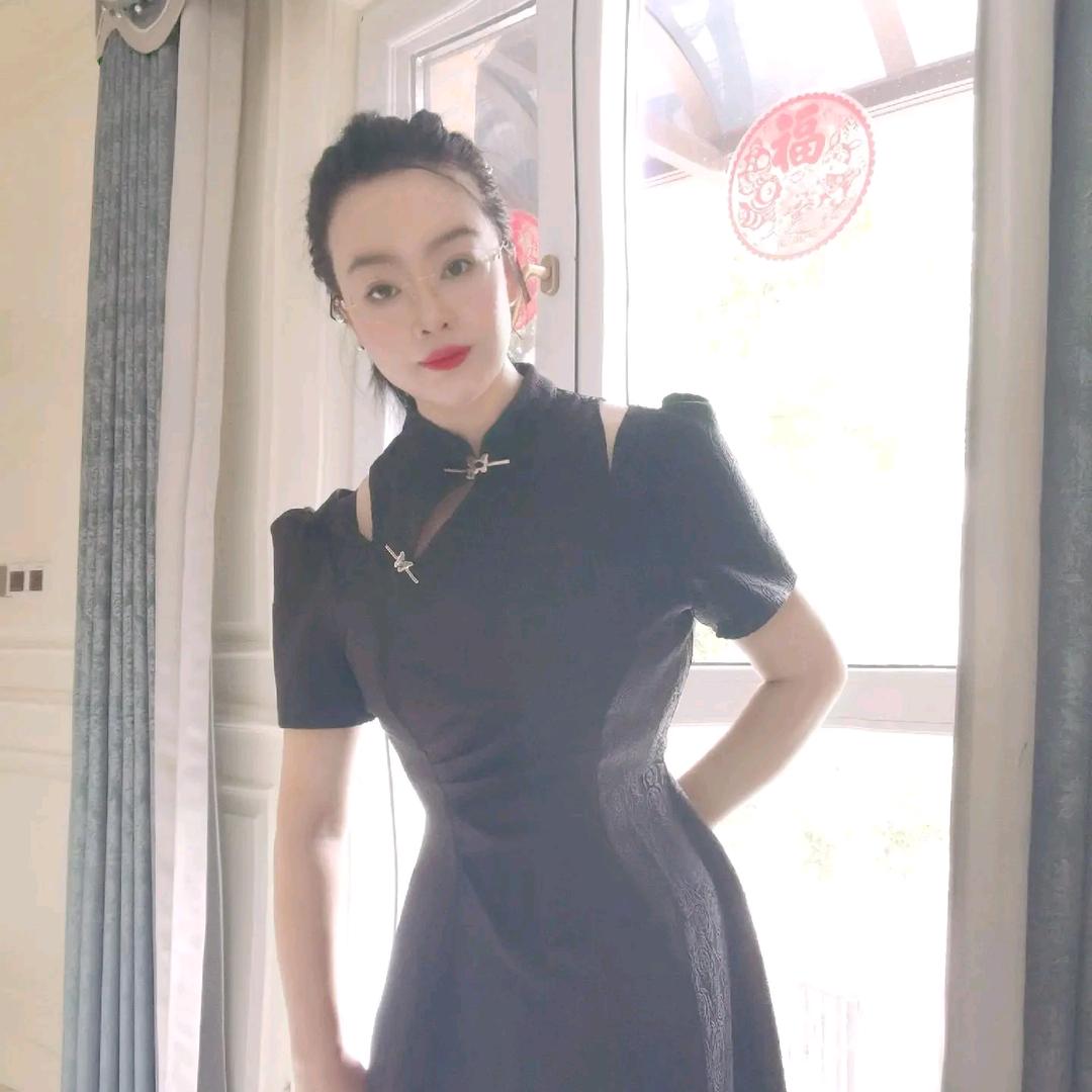 姐姐建院屹筑的