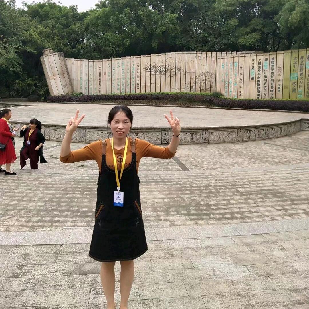 利川新天地孕婴童顾问  ：喳喳姐