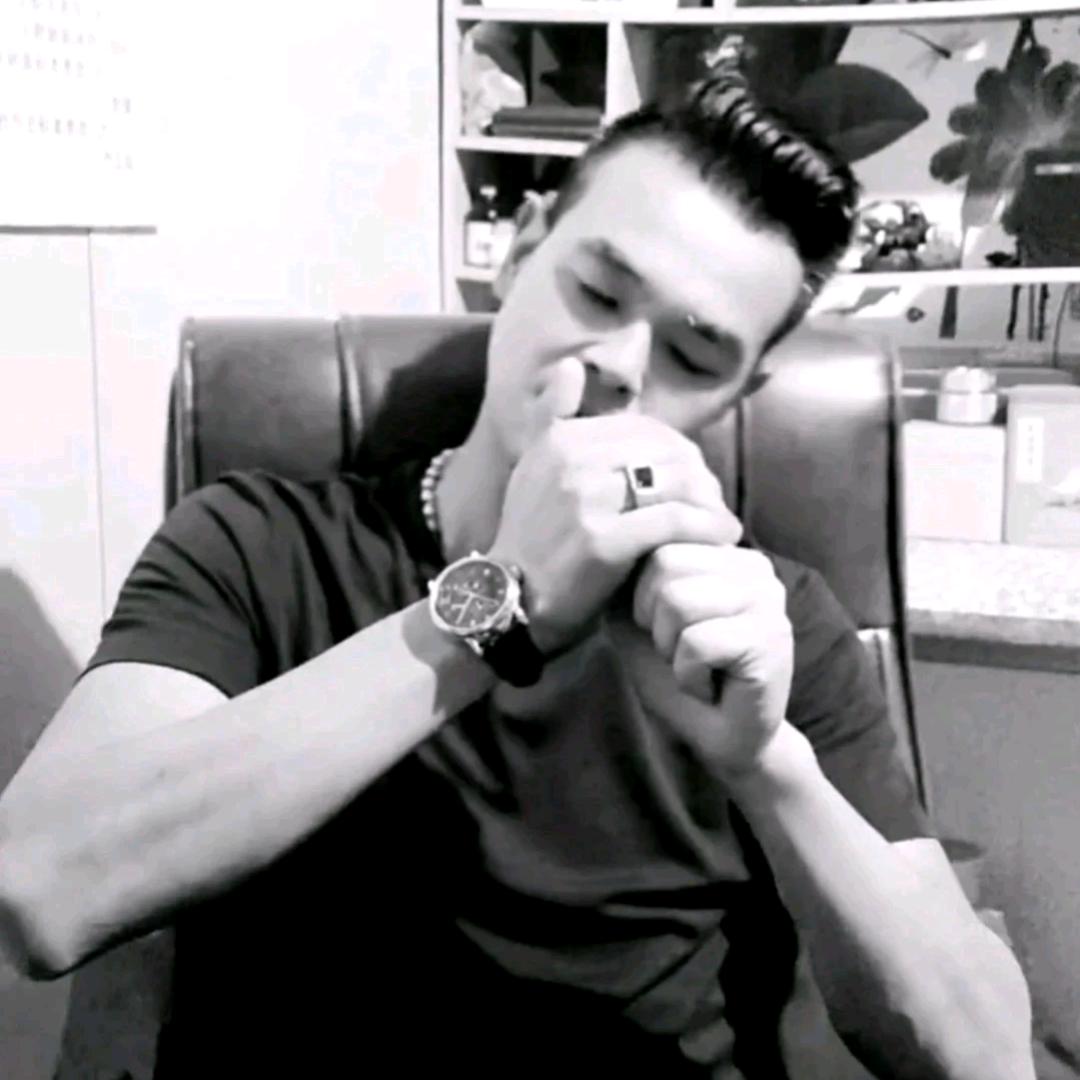 吴家大少