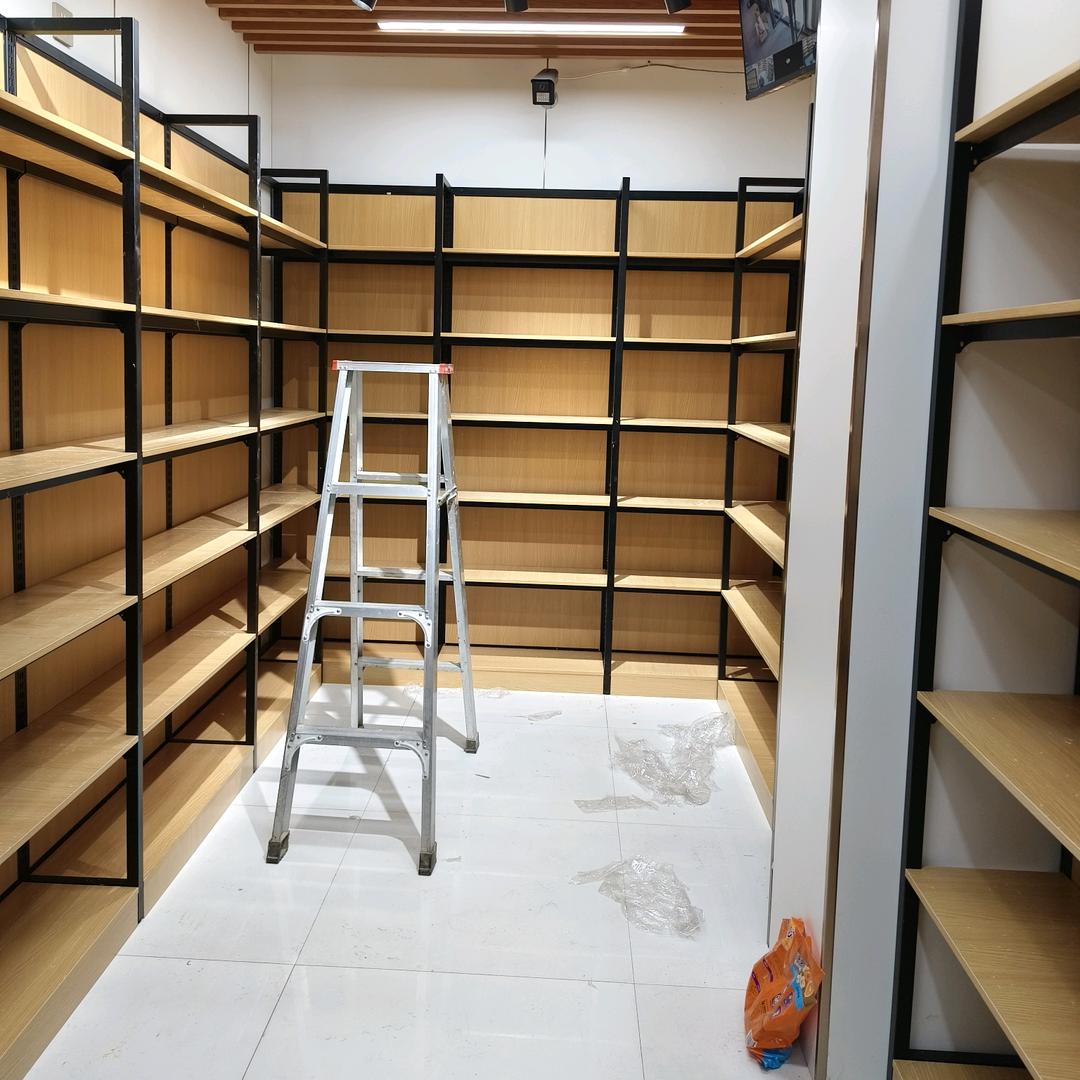 山西铠龙展柜加工厂