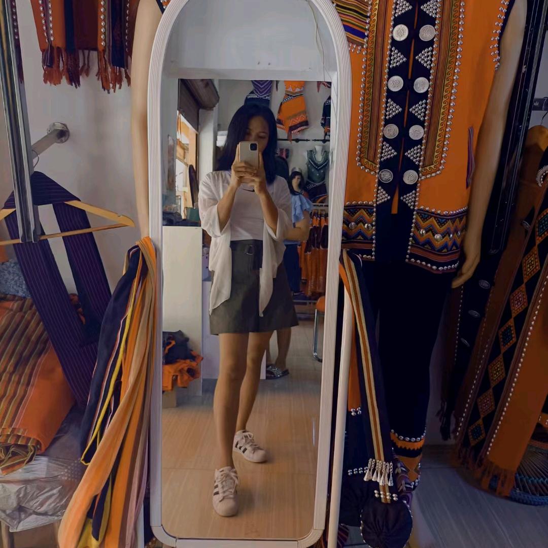 還  諟  譆還  誽