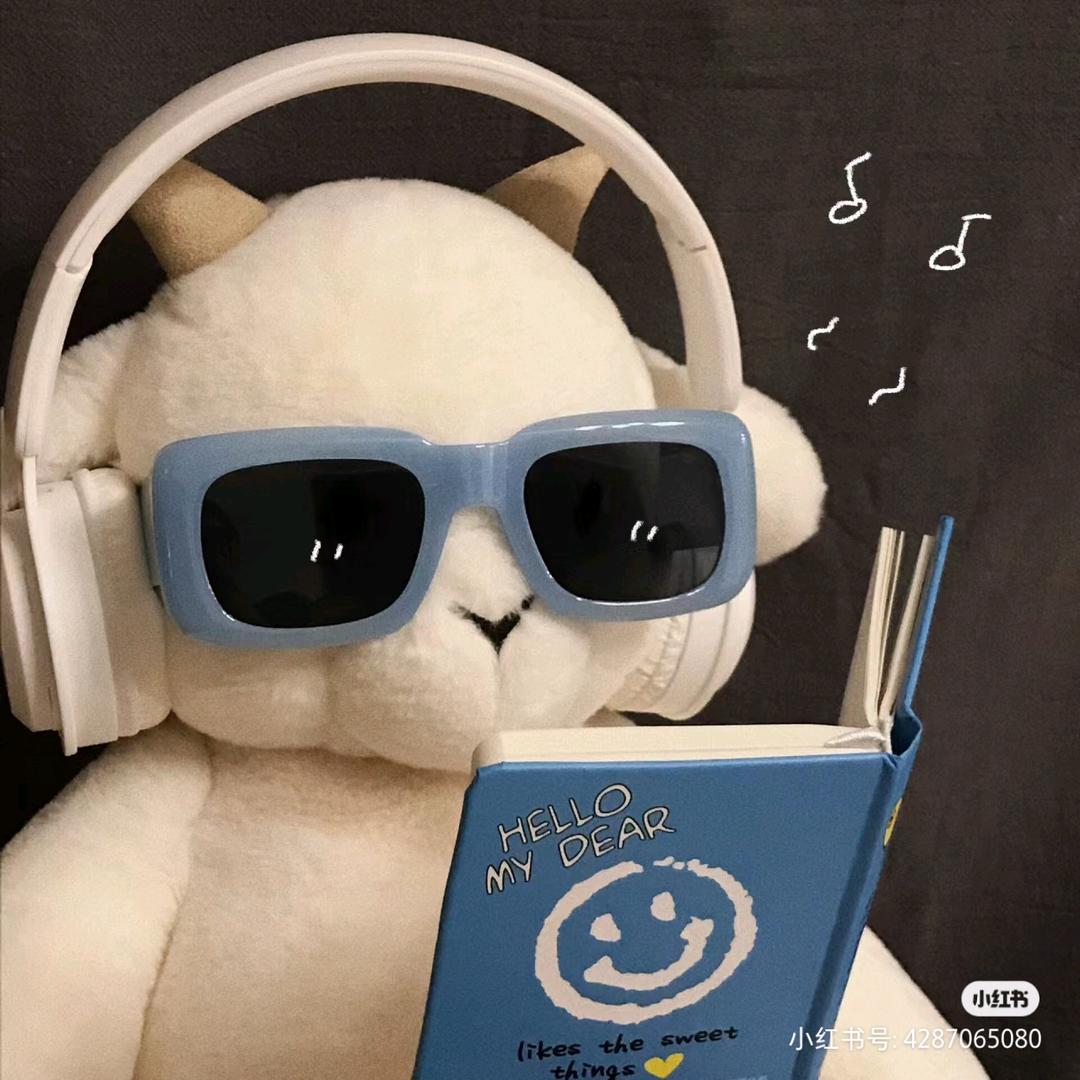 住在月亮上.🌙