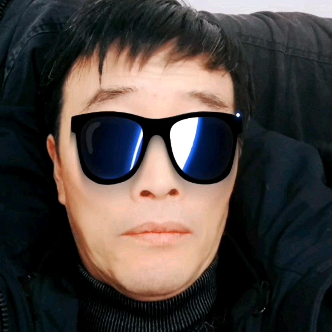 韩哥:每天不定时聊天养老主播
