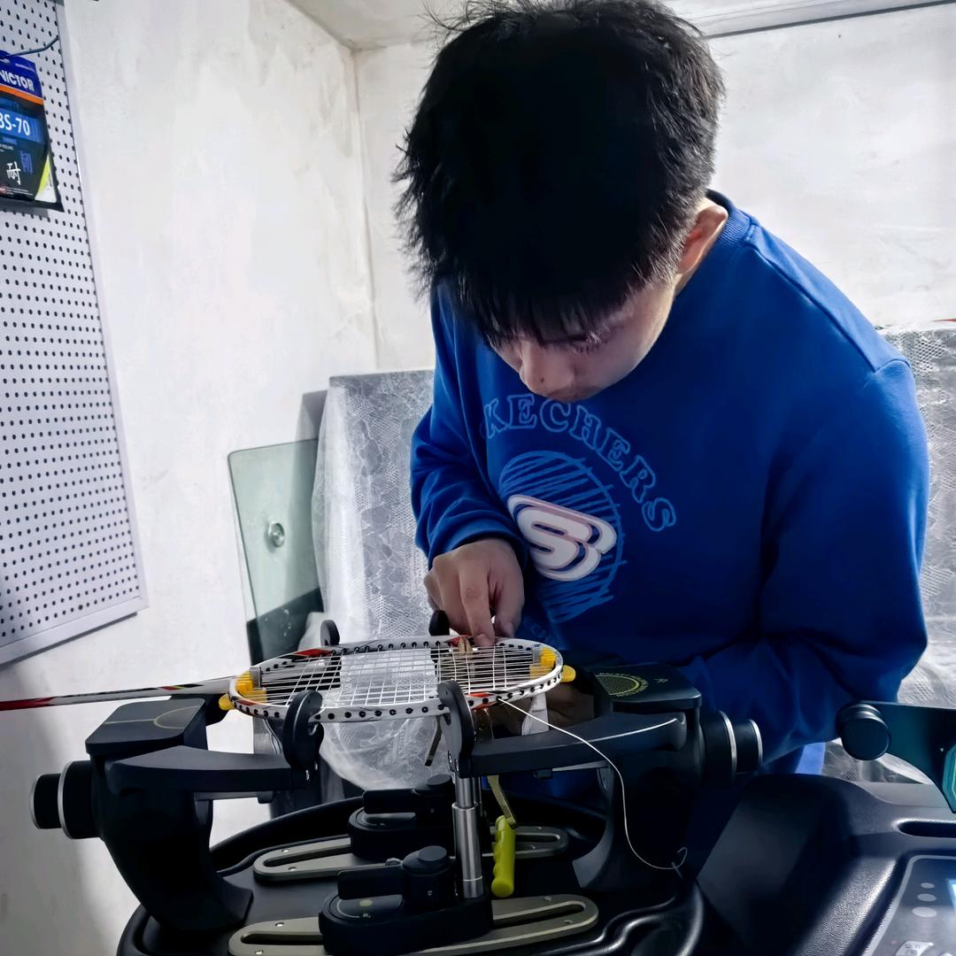 威海羽毛球拉线