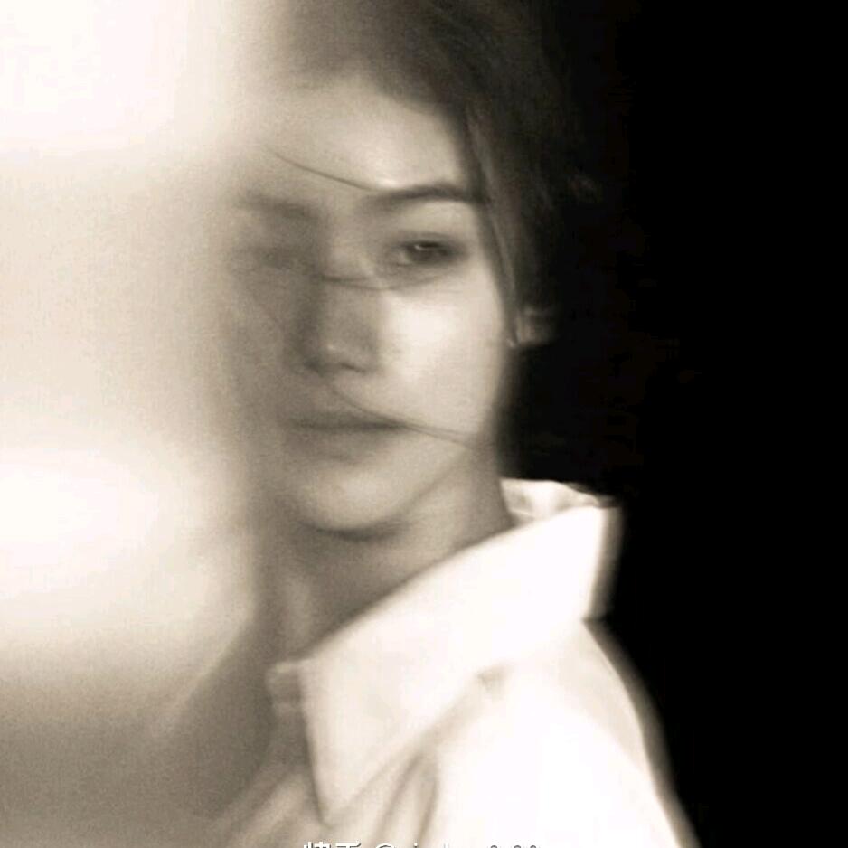 Y⁰⁴