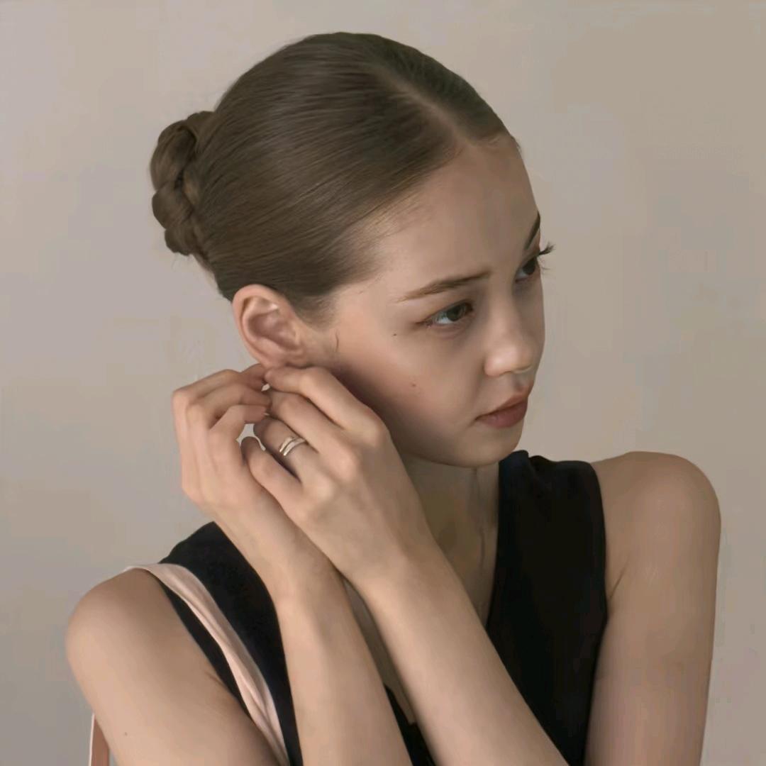 孜孜很困.