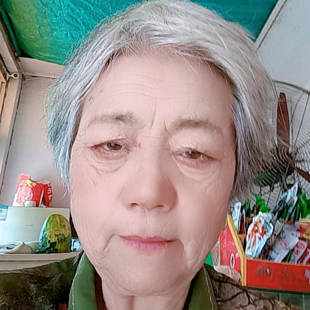 张素贞