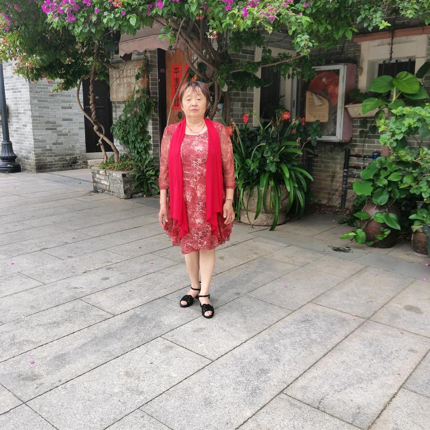 廖端碧头像