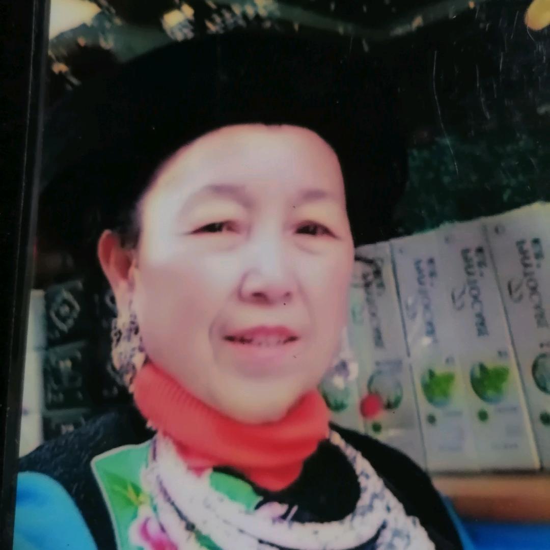 项链吴九妹