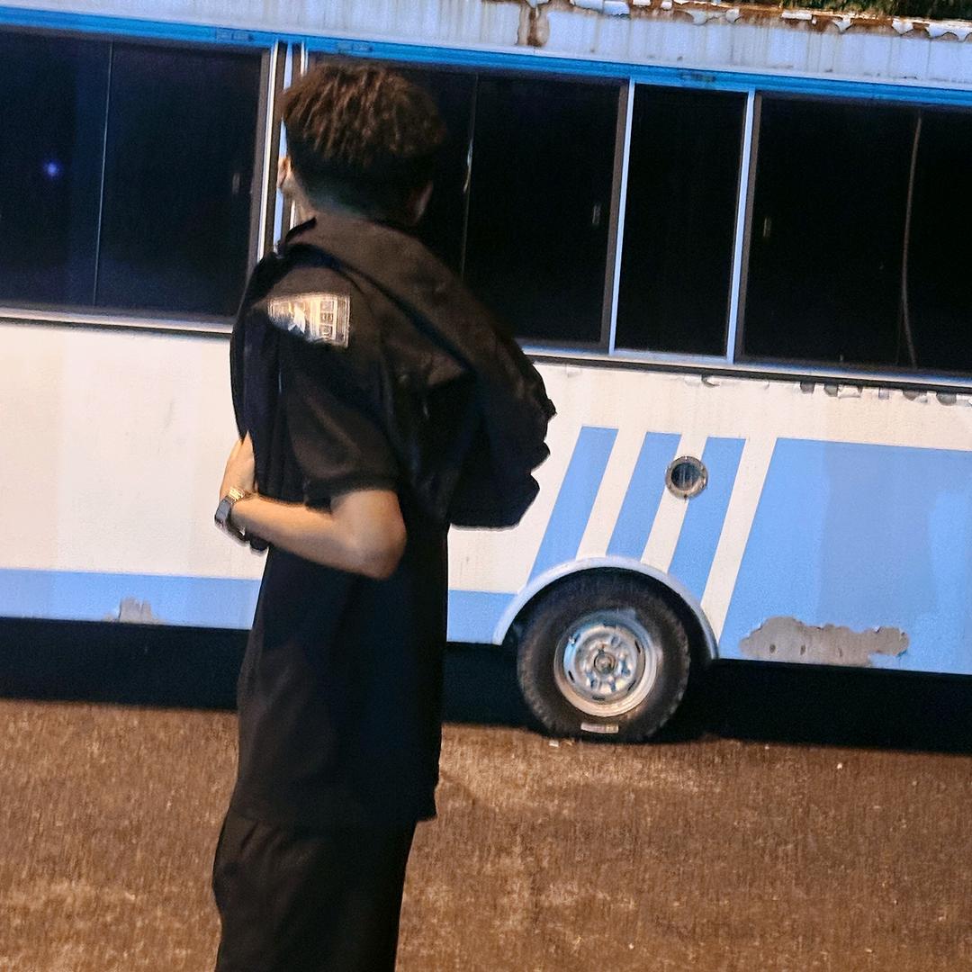不赴.