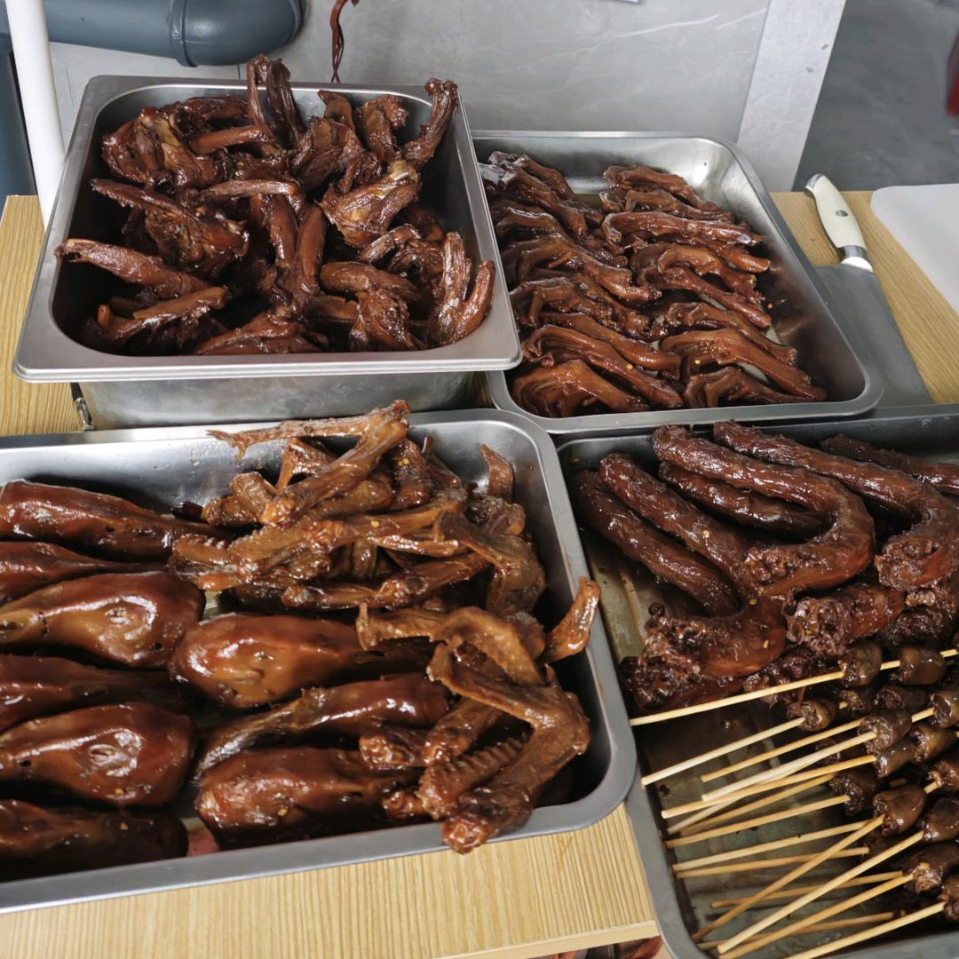 小金，黑鸭卤味（教学）