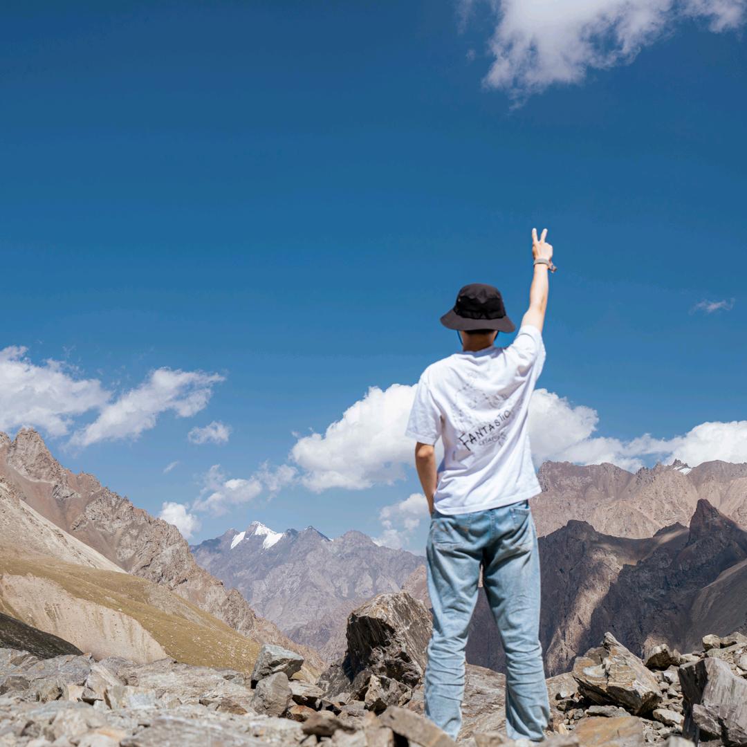 一条想翻身的咸鱼