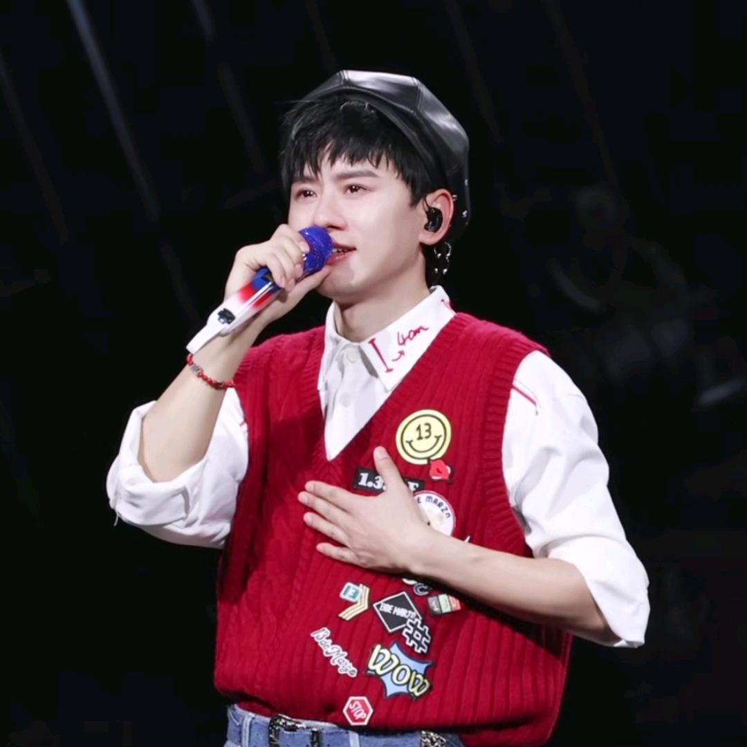 星⭐光下的杰念