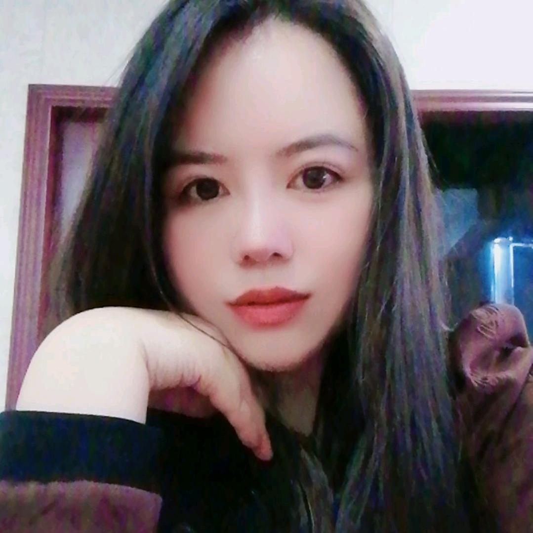 @黄七月