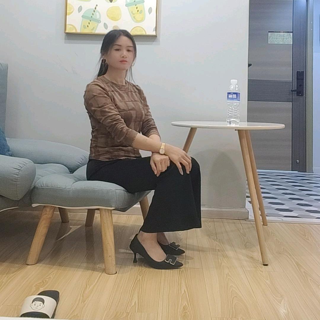 漂洋过海来看你（民族服装）