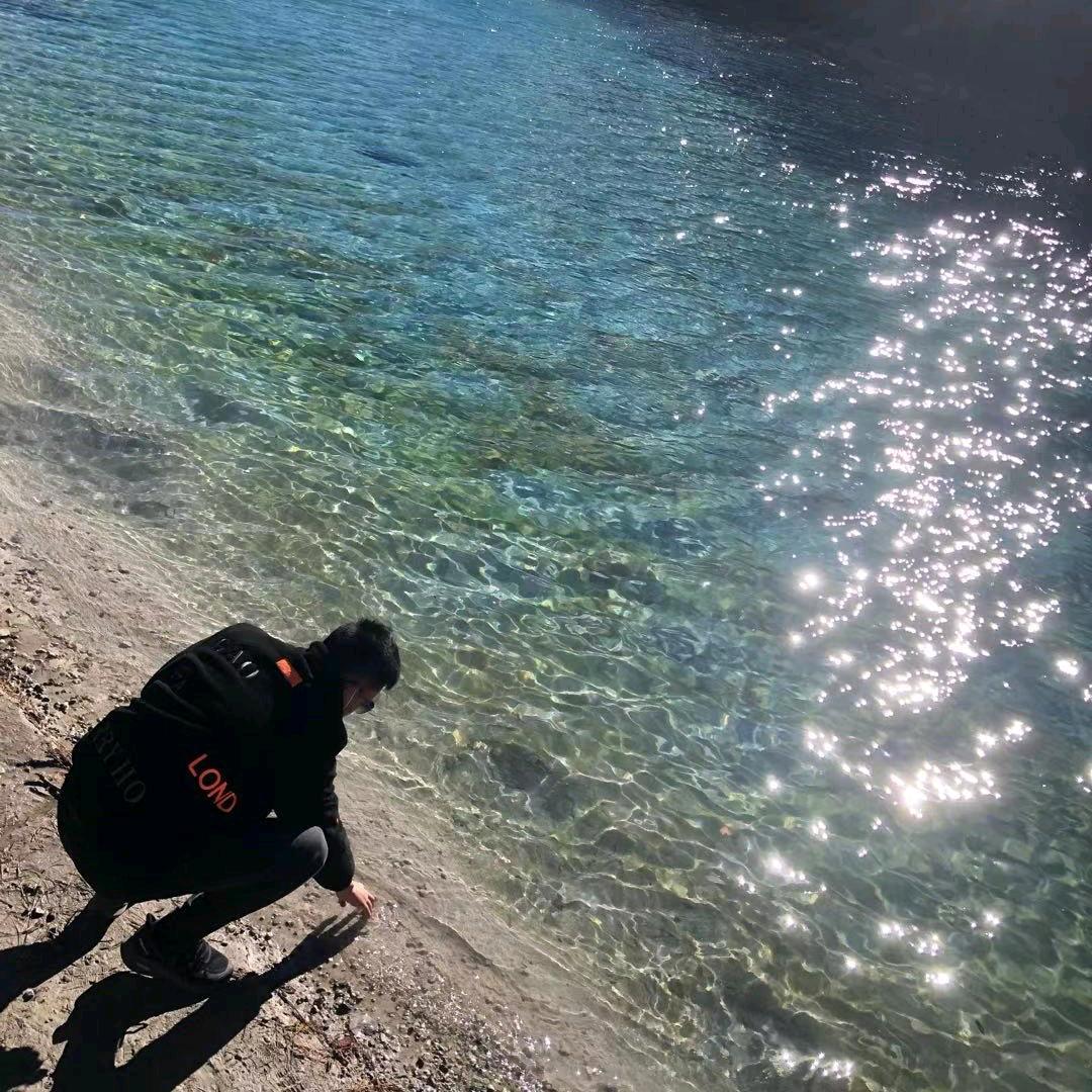 越过山丘