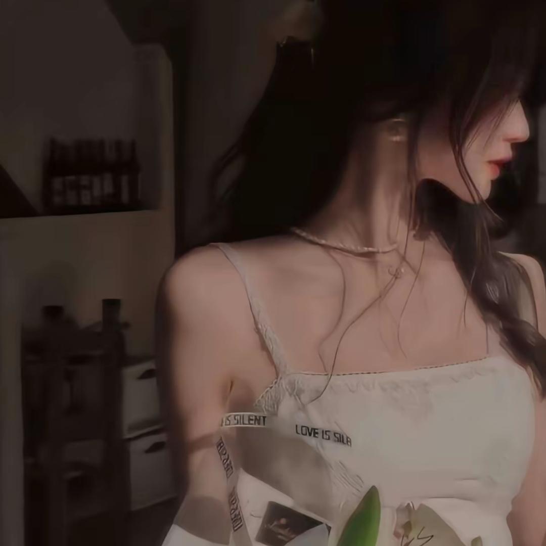 淋雨撿樹葉