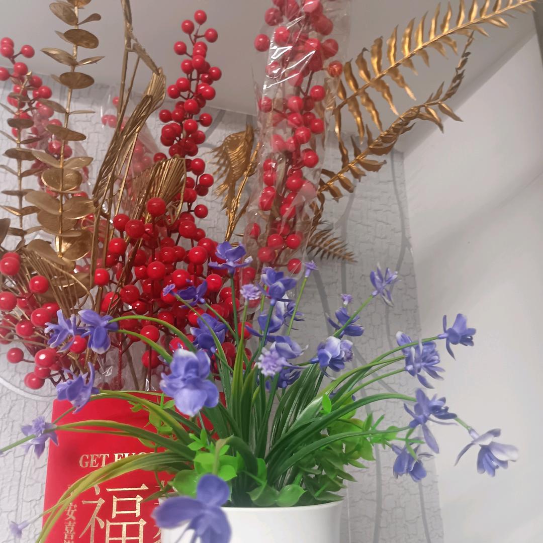 荣荣