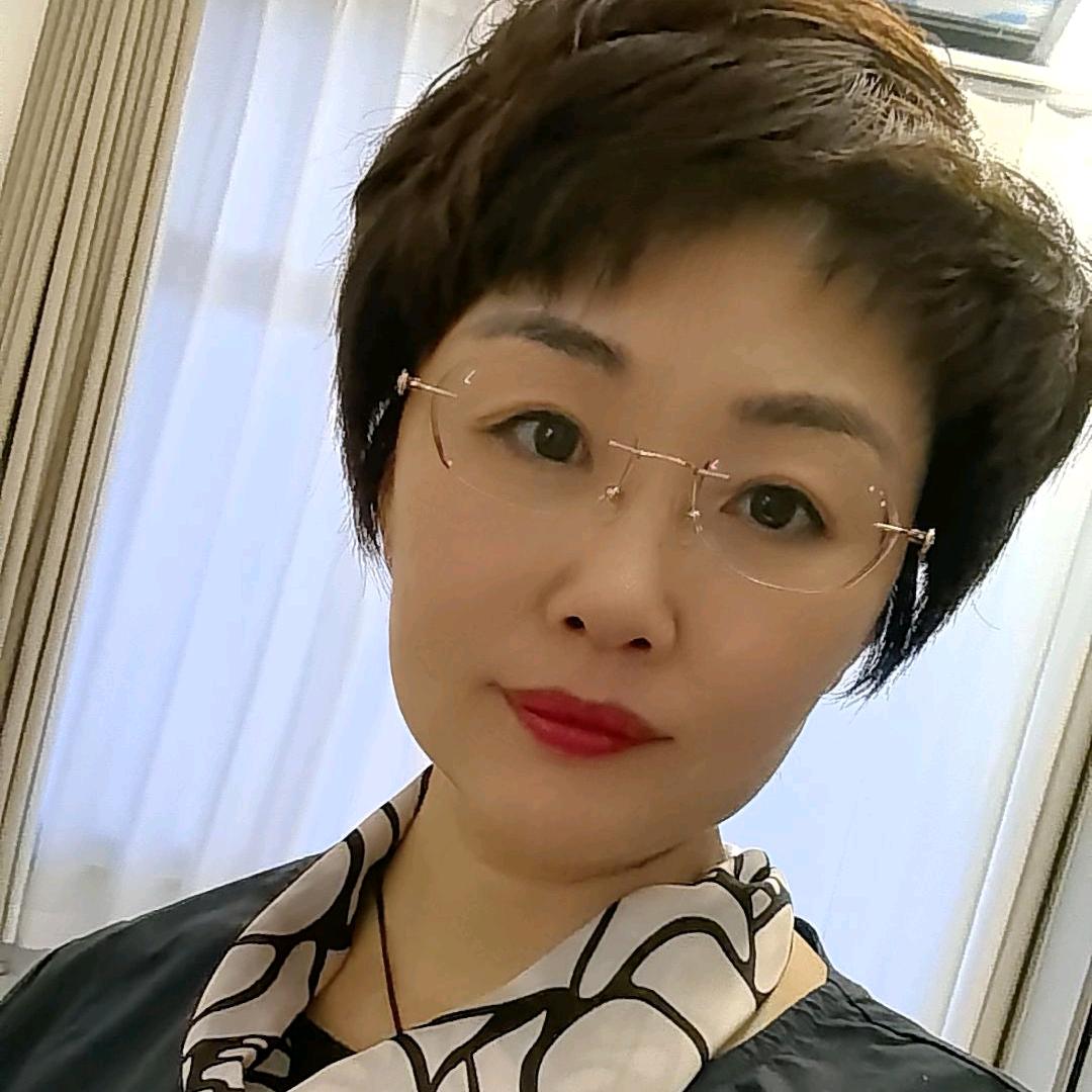 潘梅