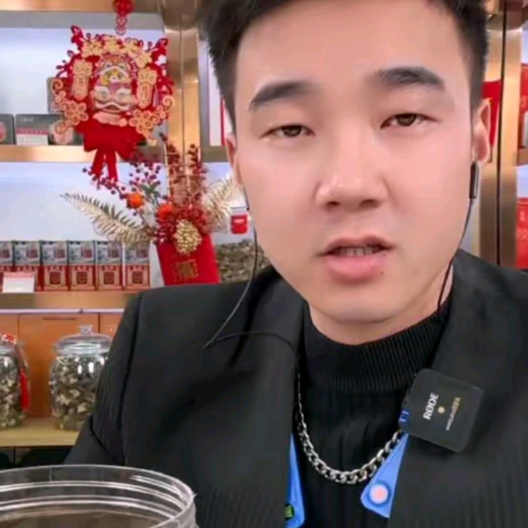 欧阳锋的百货铺子