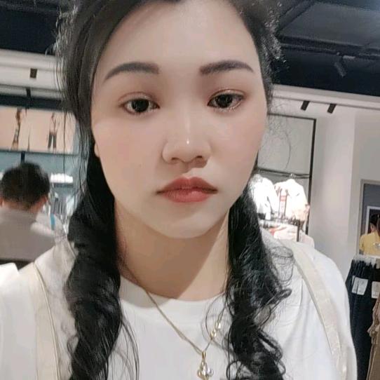 杏子转呼啦圈（目前己经甩60斤肉）