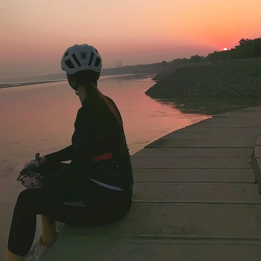 @梅子爱喝酒🍶爱骑行🚴