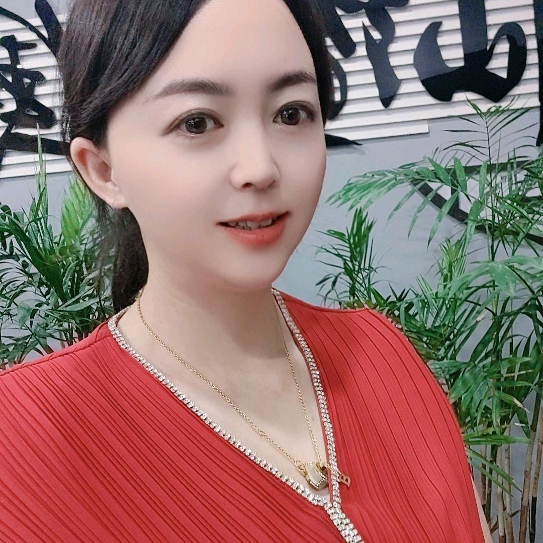 吕姐(仙绣美眉)