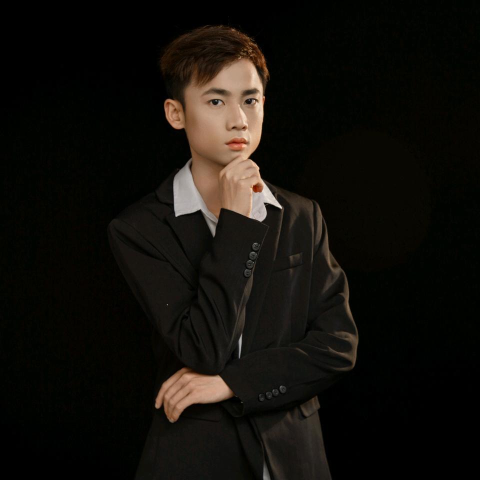 贵州~💫00后塔吊司机☀江小白💫