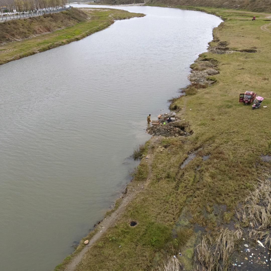 海纳百川有容乃大壁立千仞🈚欲则刚